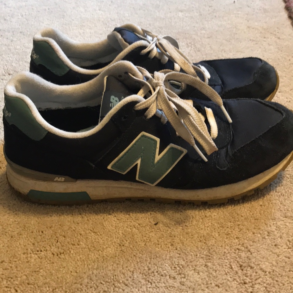 New Balance running shoes men’s size 10